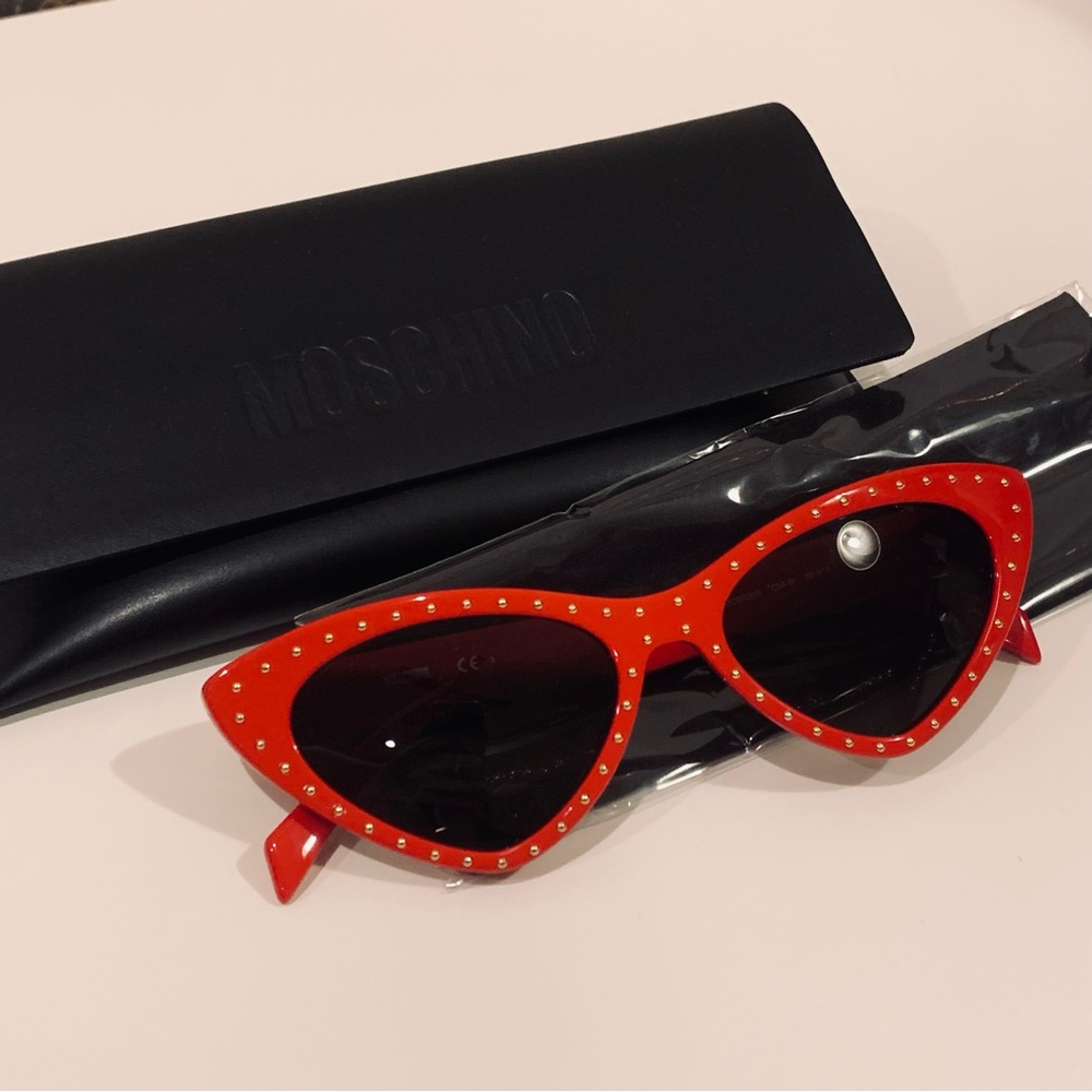 Moschino Red Cat-Eye Sunglasses
